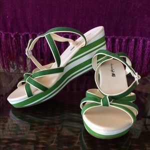 NWOT American Eagle Wedge Sandals Ankle Strap